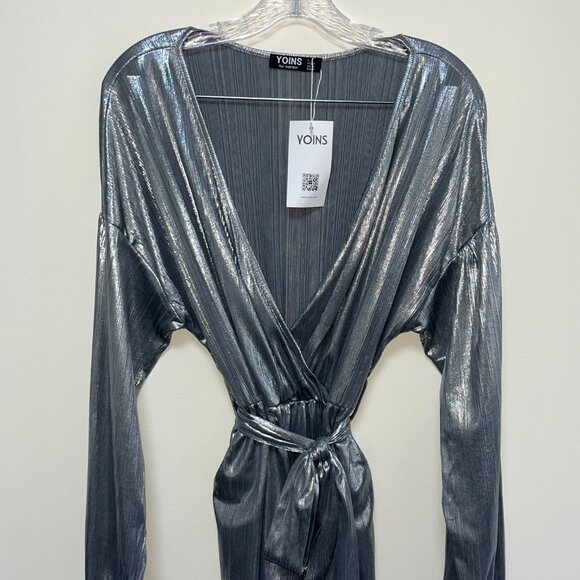 YOINS Silver Metallic V-Neck Romper: NWT - Picture 4 of 5